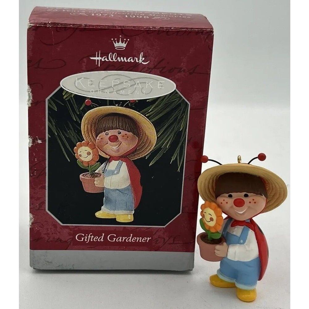 Hallmark Keepsake Christmas Ornament Gifted Gardner Gardener with Flower 1998 U7